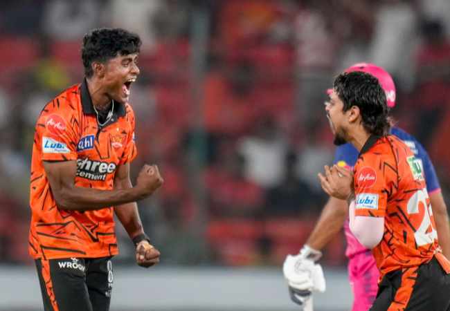 Hinge, Hussain and Kishan shine as SRH crush RR by 57 runs